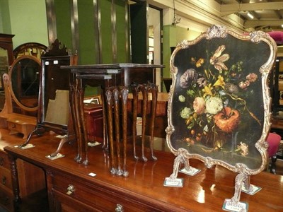 Lot 603 - A mahogany toilet mirror (damaged), a fire-screen and a nest of tables