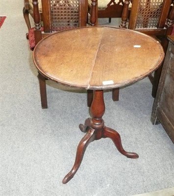 Lot 660 - Georgian oak tripod table