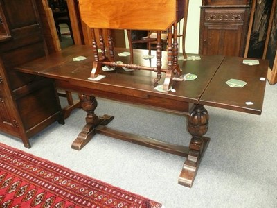 Lot 692 - 1920's oak dining table