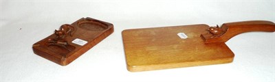 Lot 10 - A Bob "Wrenman" Hunter cheeseboard and a Malcolm "Foxman" Pipes ashtray