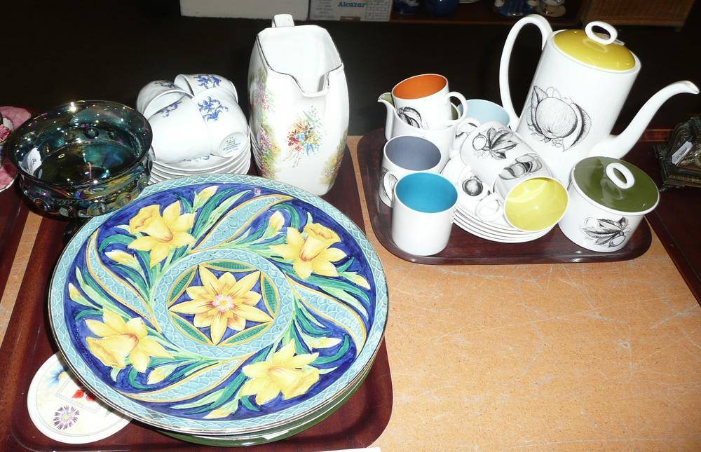 Lot 28 - Two trays including a Susie Cooper coffee set, a Newhall daffodil plate etc