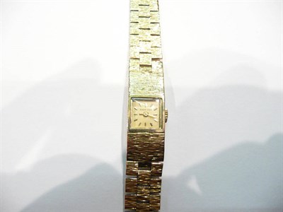 Lot 161 - A lady's Bueche-Girod 9ct gold wristwatch