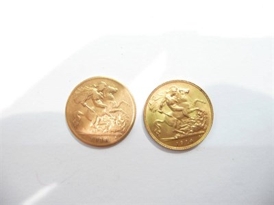 Lot 263 - Two gold half sovereigns dated 1913 and 1914