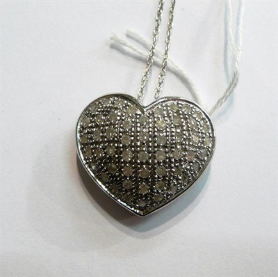 Lot 70 - Diamond set heart pendant