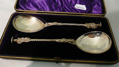 Lot 150 - Cased pair of silver Apostle spoons