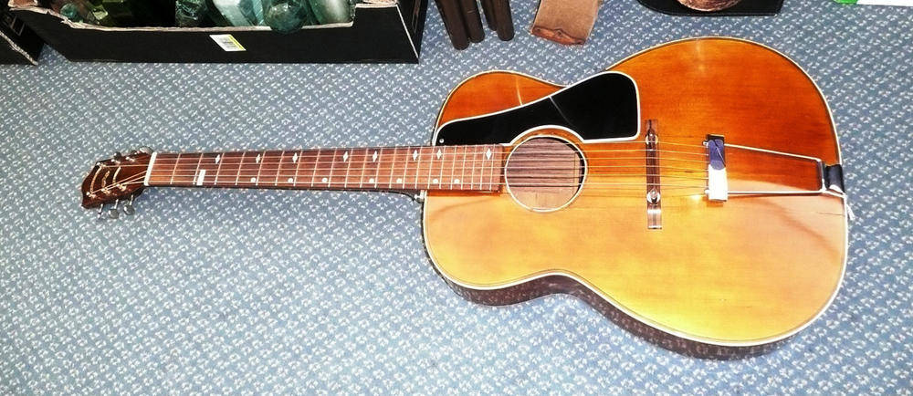 Lot 1063 - A Paramount Model "N" Jazz Guitar, serial number 192, made for the William.L.Lange Company by...