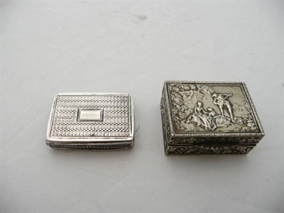 Lot 74 - George IV silver vinaigrette, Birmingham 1829 and an Italian white metal pill box