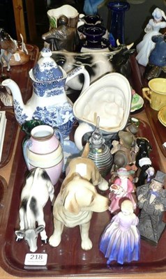 Lot 218 - A collection of ceramics and glass including three Royal Doulton figures, Beswick labrador,...