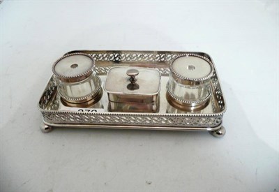 Lot 372 - Silver plated desk top inkstand