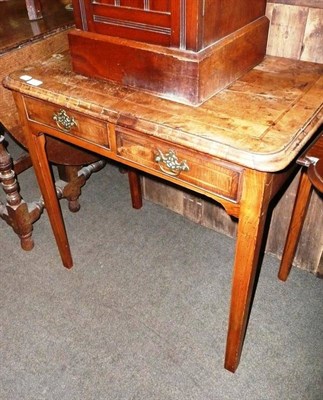 Lot 607 - Walnut side table