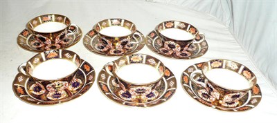 Lot 146 - Six Imari pattern Royal Crown Derby cups and saucers, pattern 6149