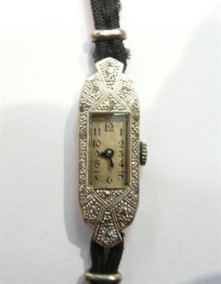 Lot 169 - A lady's diamond-set wristwatch