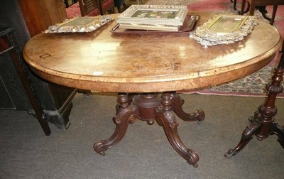 Lot 557 - Victorian burr walnut breakfast table