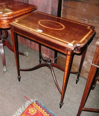 Lot 610 - Edwardian inlaid rectangular occasional table