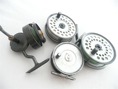 Lot 1171 - Four Hardy Reels - Viscount 140 and 150, Lightweight and Hardex, with one leather zip case