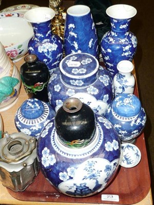 Lot 23 - A tray of Oriental ceramics etc