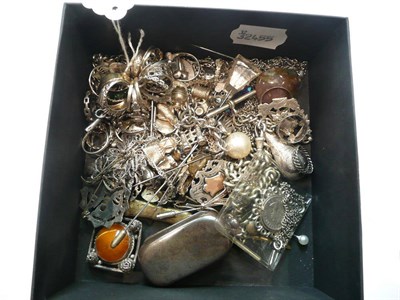 Lot 172 - A box of silver jewellery etc
