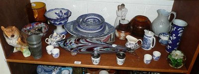 Lot 261 - Quantity of assorted china and glassware