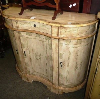 Lot 559 - Painted demi-lune commode