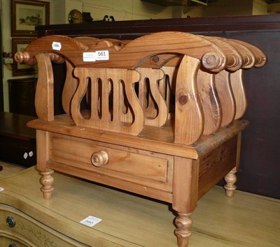 Lot 561 - Reproduction pine Canterbury