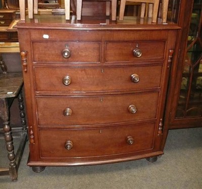 Lot 567 - Victorian mahogany bow fronted four height chest of drawers