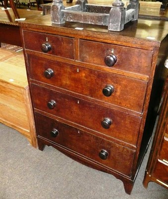 Lot 622 - Oak four height chest