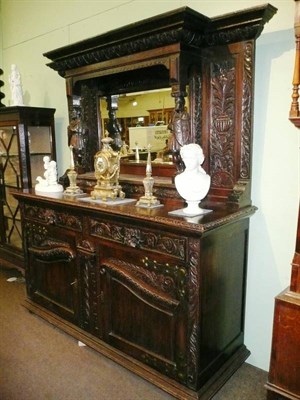 Lot 668 - Large Victorian oak sideboard