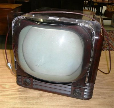 Lot 1108 - A Bush Type TV22 Television, in brown bakelite, fitted with a Lumex Standlens magniviewer