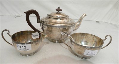 Lot 113 - A George V silver three piece tea service, Sheffield 1923, approx 26oz