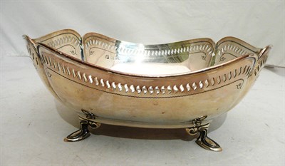 Lot 170 - Silver lobed and pierced bowl