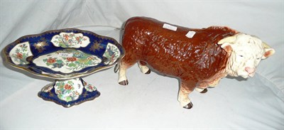 Lot 426 - Melba bull and a Booth's pottery tazza