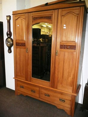 Lot 588 - Double wardrobe and dressing table