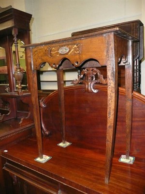 Lot 607 - 19th century oak side table