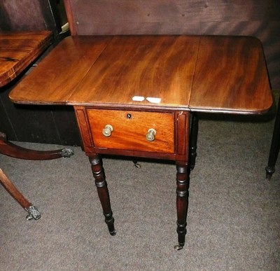 Lot 720 - Pembroke work table