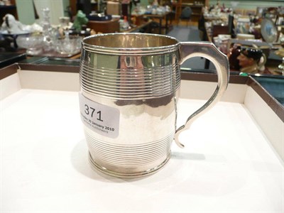 Lot 371 - Silver barrel shaped mug