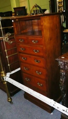 Lot 484 - Edwardian walnut chest