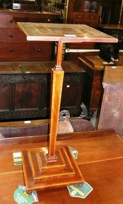 Lot 499 - Mahogany cross-banded wine table