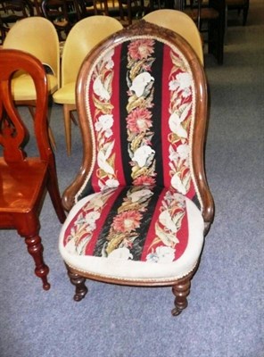 Lot 527 - Victorian walnut framed nursing chair