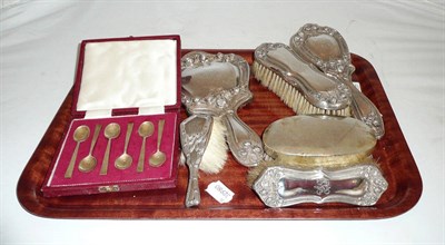 Lot 23 - Cased set of silver teaspoons and silver-backed dressing table items