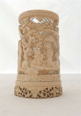 Lot 95 - Chinese export carved ivory small 'tusk' vase, circa 1890-1900