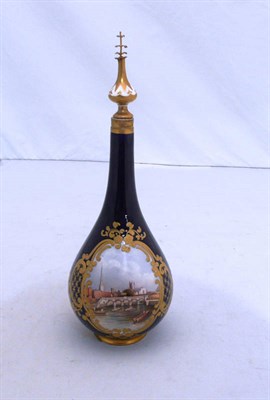 Lot 112 - Chamberlains Worcester pear-shaped vase and stopper painted with a view of Worcester