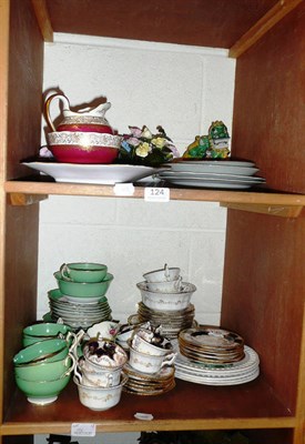 Lot 124 - Two small shelves including a green ground tea service, Coalport teawares, Chinese plates and other