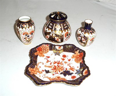 Lot 147 - Royal Crown Derby pot pourri vase and cover, two similar small vases and a dish
