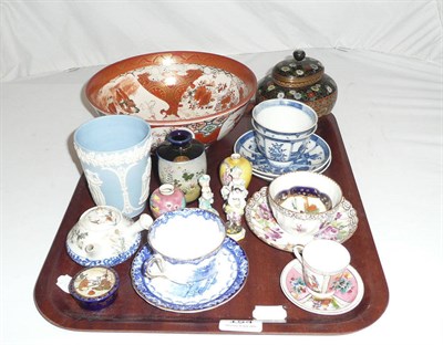 Lot 154 - Tray of ceramics including Kutani bowl, two Chinese blue and white teabowls and saucers,...