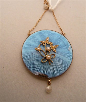 Lot 166 - A seed pearl set blue guilloche enamelled pendant necklace