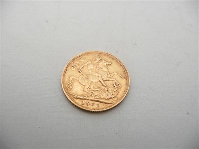 Lot 185 - A 1907 full sovereign