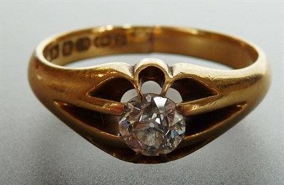 Lot 219 - An 18 Carat Gold Diamond Solitaire Ring, the old cut diamond held in a six claw setting to a...