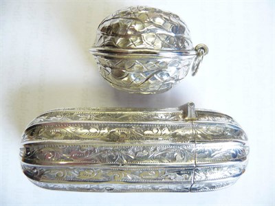 Lot 536 - A Victorian Silver Novelty Vinaigrette, Samson Mordan & Co, London, circa 1870, in the form of...