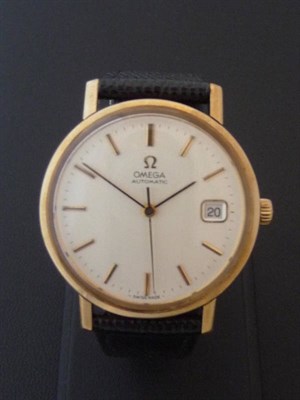 Lot 377 - A Gold Automatic Calendar Centre Seconds Wristwatch, signed Omega, circa 1975, self-winding...