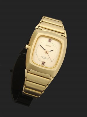 Lot 386 - A Rare 18ct Gold Calendar Centre Seconds Electroquartz Wristwatch, signed Omega, electoquartz,...